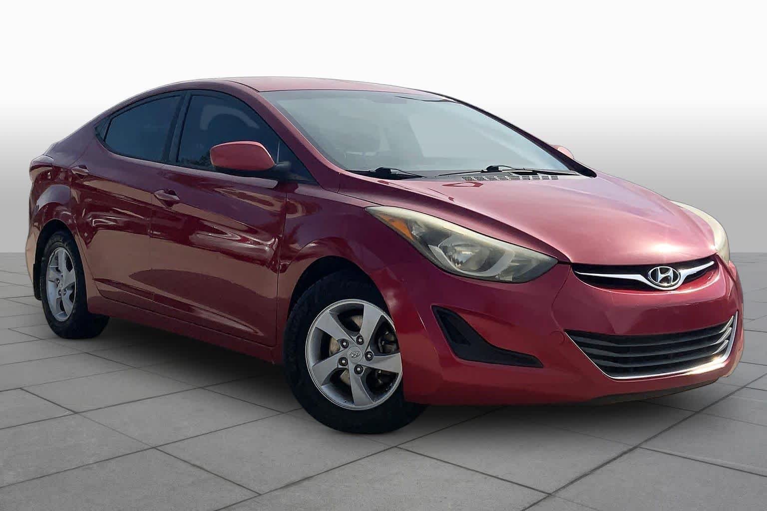 Pre-Owned 2014 Hyundai Elantra SE