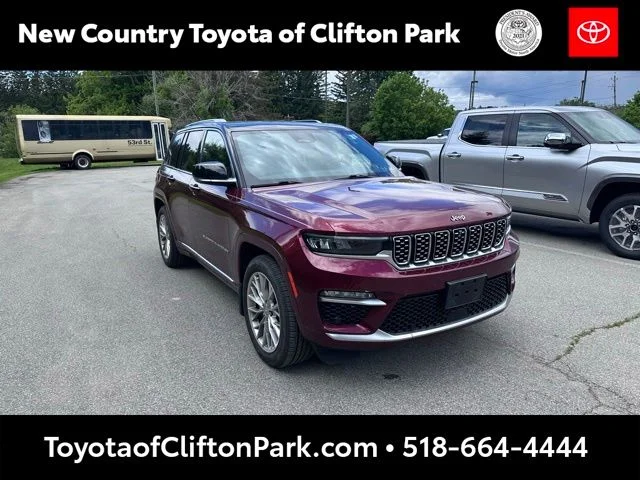 2022 Jeep Grand Cherokee Summit 4x4's photo