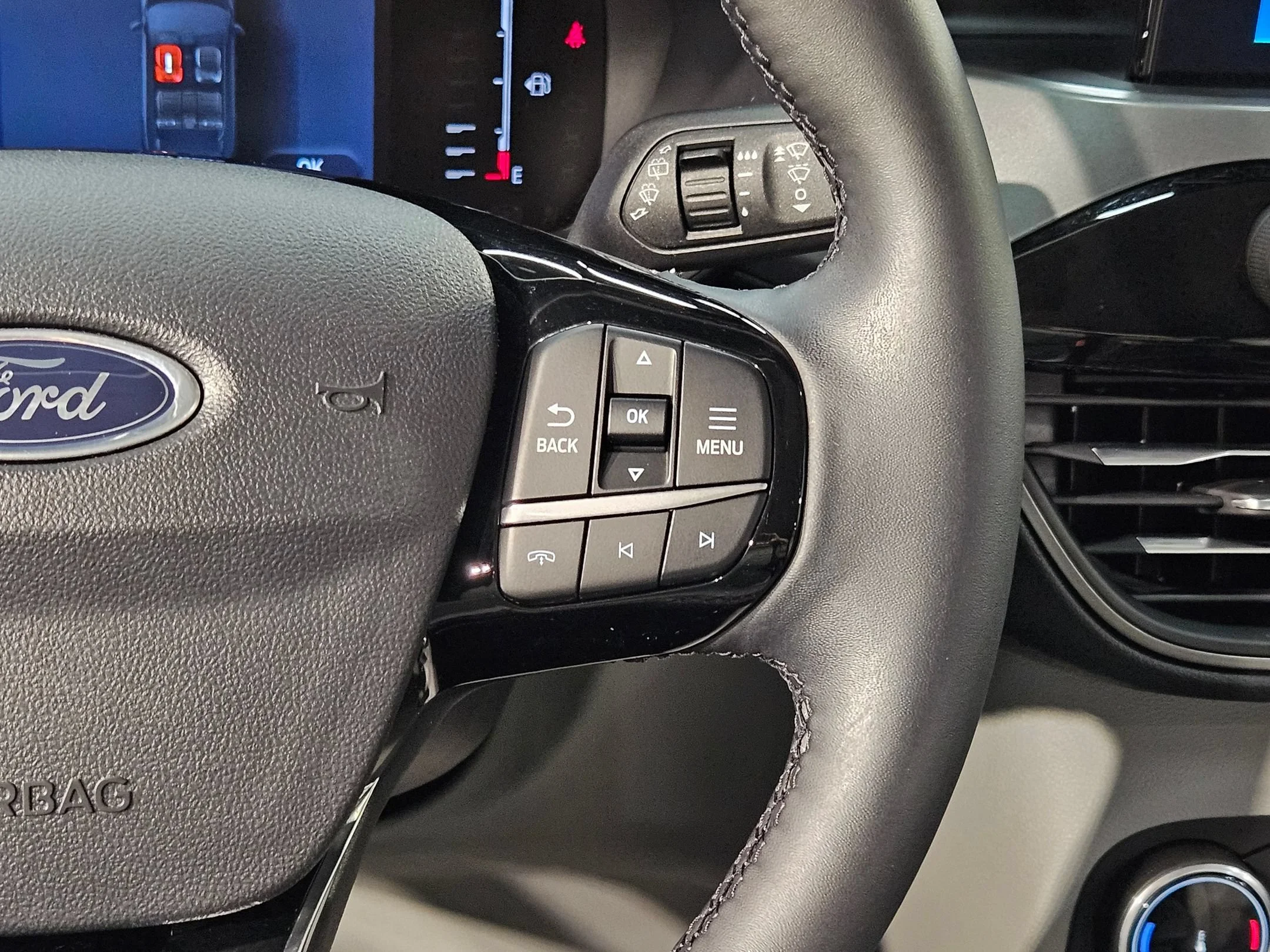 Used 2024 Vapor Blue Metallic Ford Active image 28