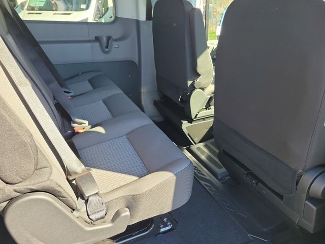 New 2025 Oxford White Ford Passenger Van XLT image 16