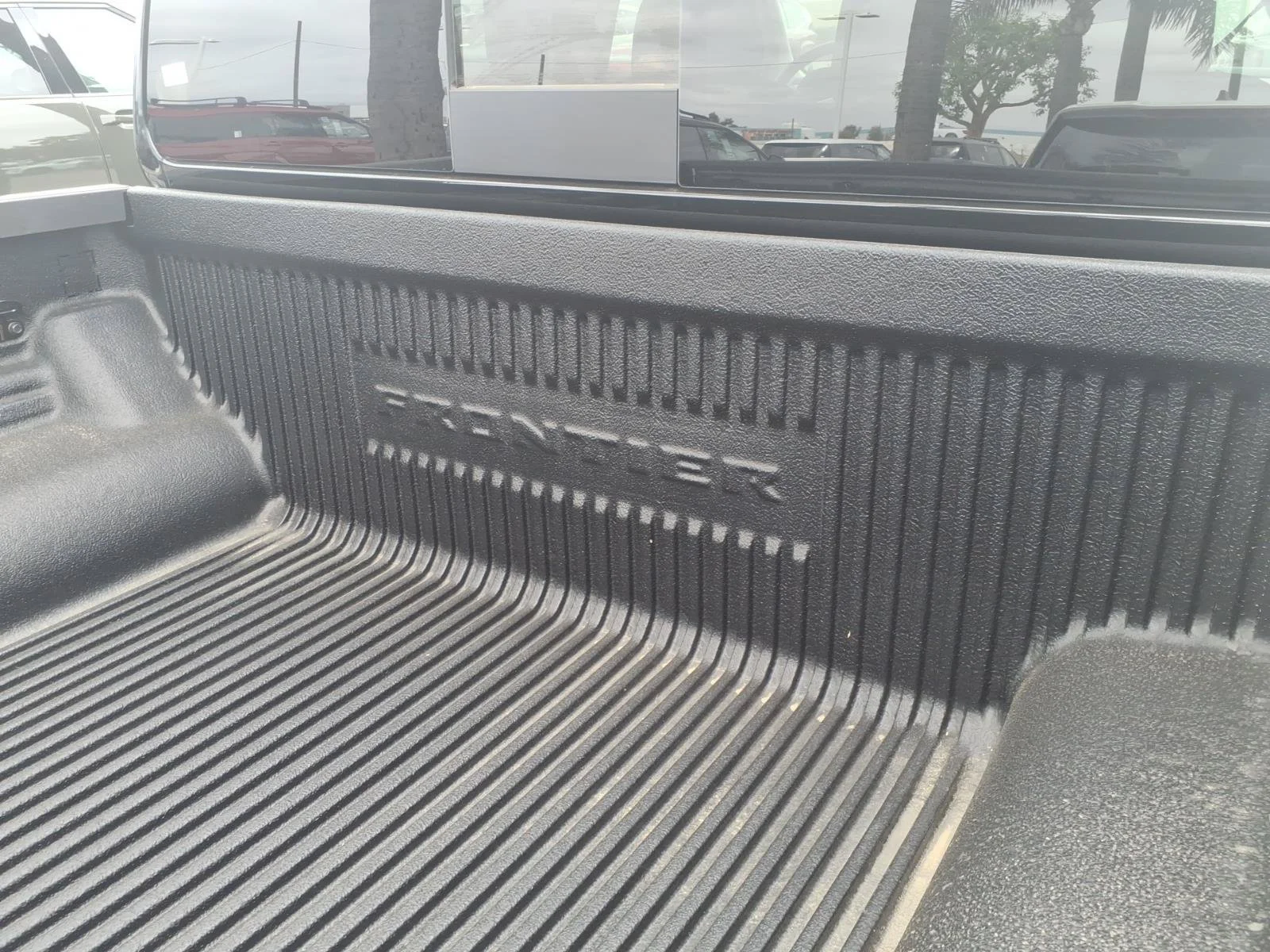 New 2026 Super Black Nissan Crew Cab SV image 10