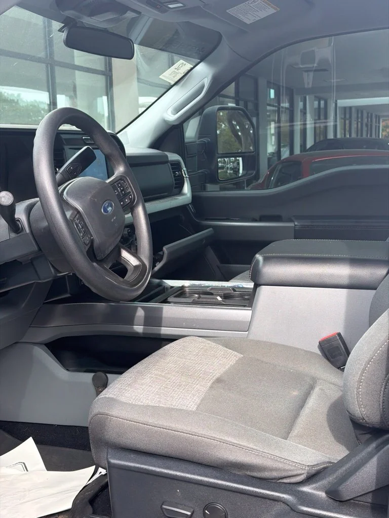 Used 2025 Gray Ford XLT image 17