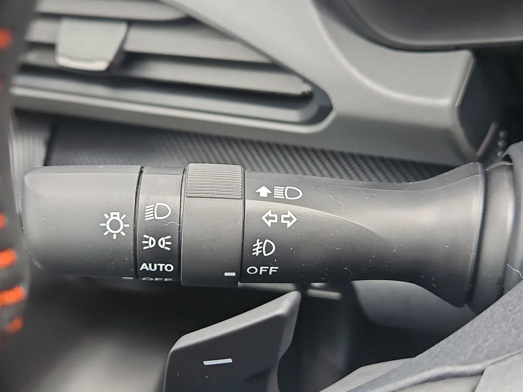 New 2026 CRYSTAL WHITE PEARL Subaru Limited Hybrid image 33