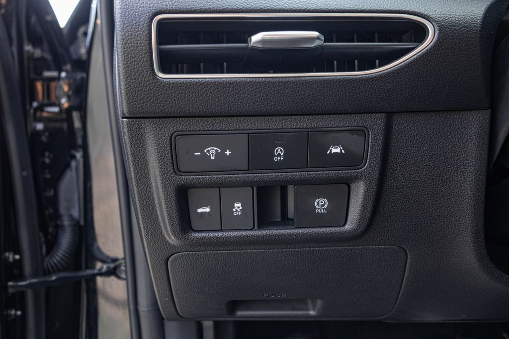 Certified Used 2023 Black Hyundai SE image 26