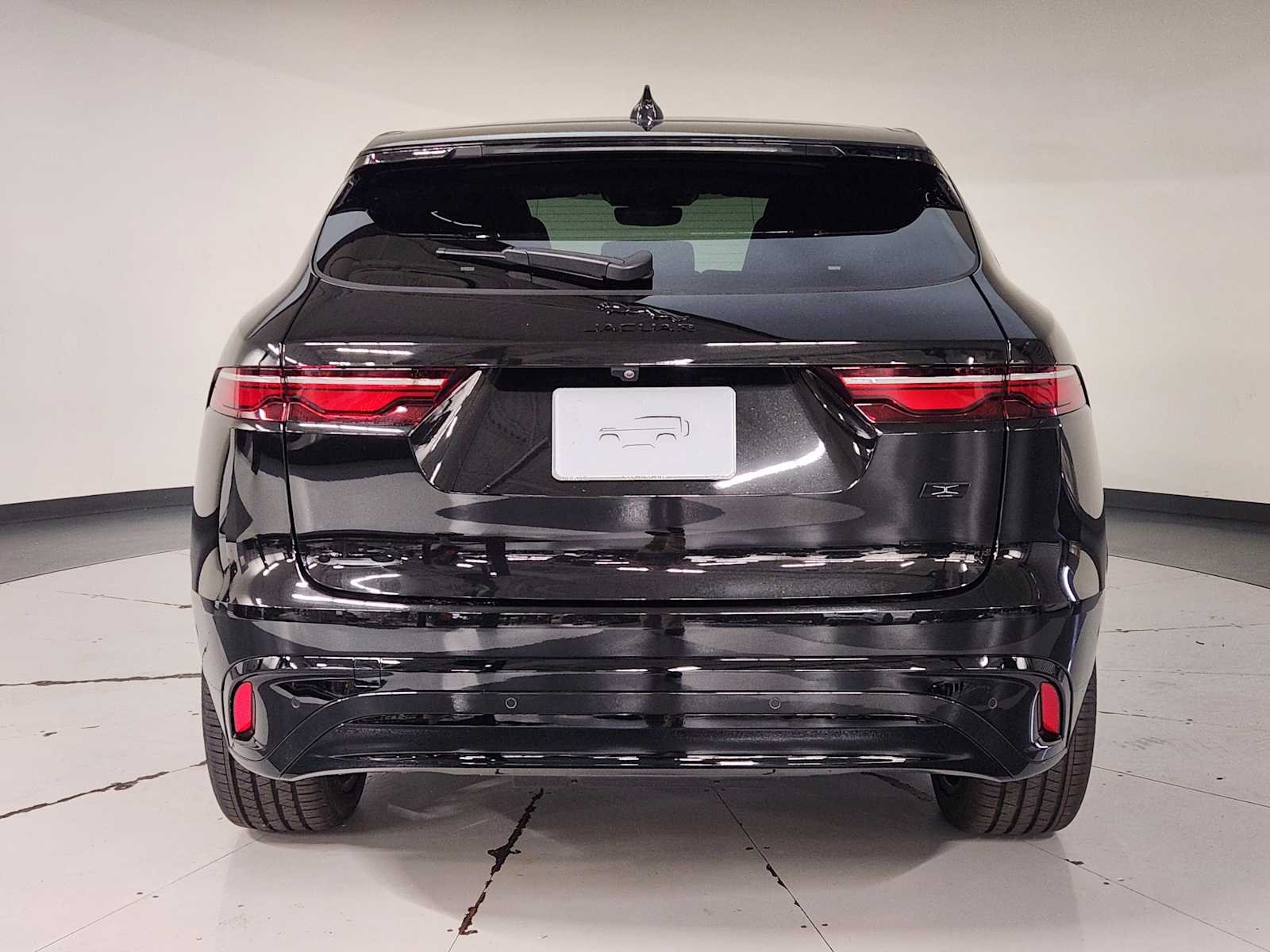 New 2026 Santorini Black Jaguar R-Dynamic S image 10