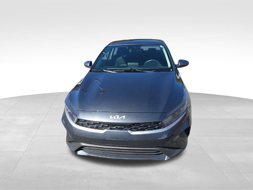 Used 2024 Gray Kia LXS image 8