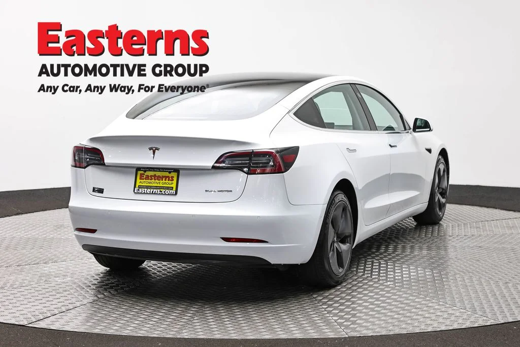 Used 2018 White Tesla Long Range image 4