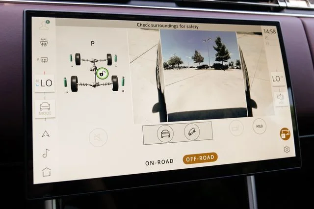 New 2026 Black Land Rover SE image 27