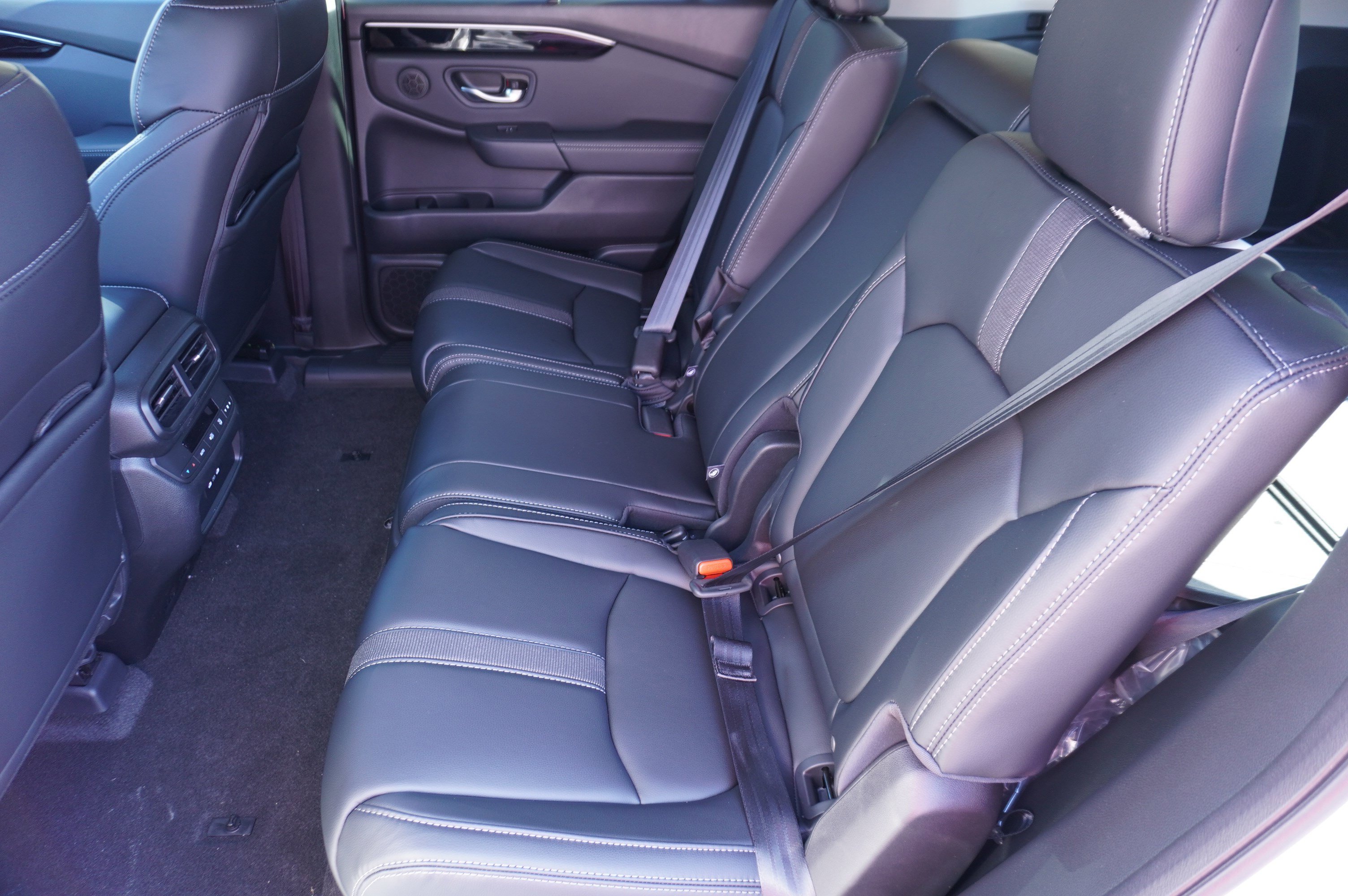 2025 Honda Pilot EX-L - Photo 21