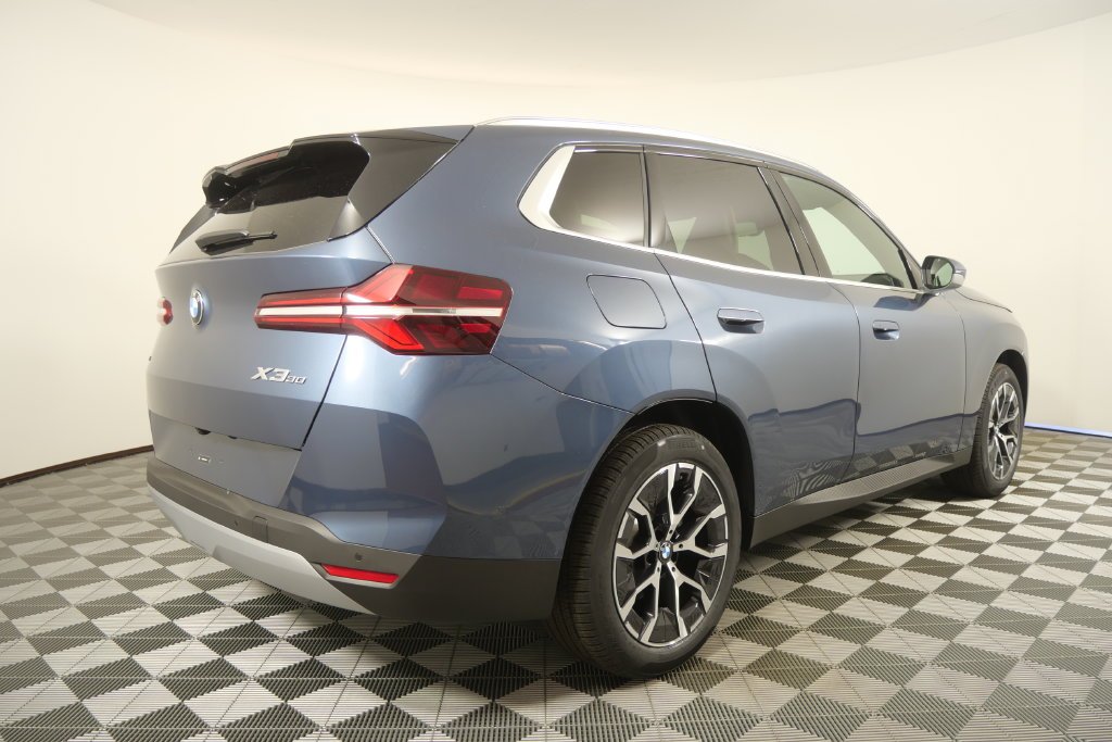 New 2026 Arctic Race Blue metallic BMW 30 xDrive image 4