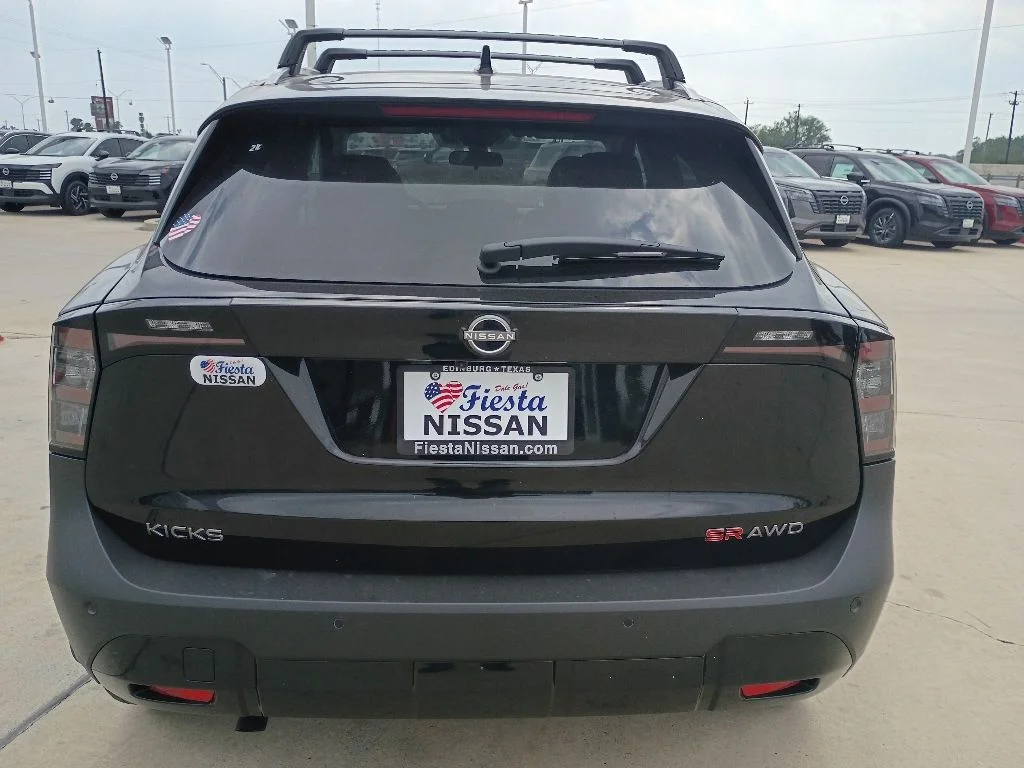 2026 Nissan KICKS SR AWD - Photo 6