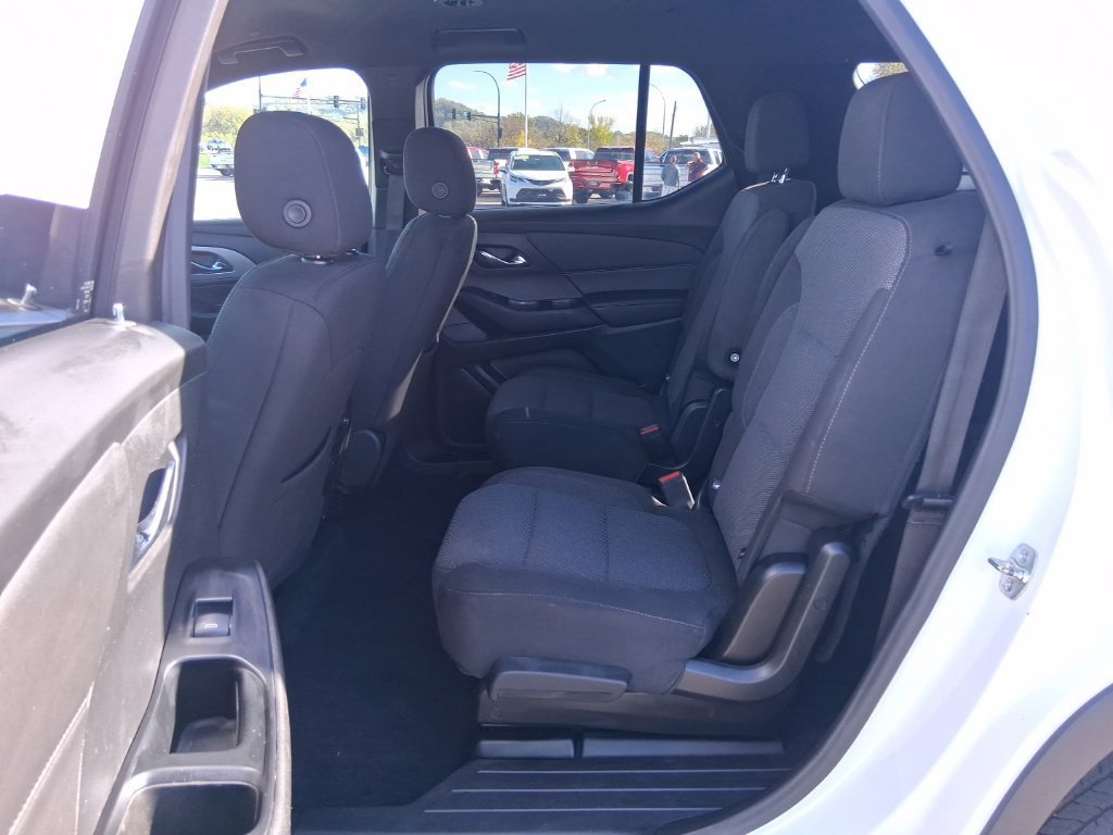 Used 2023 SUMMIT WHITE Chevrolet LT Cloth image 11