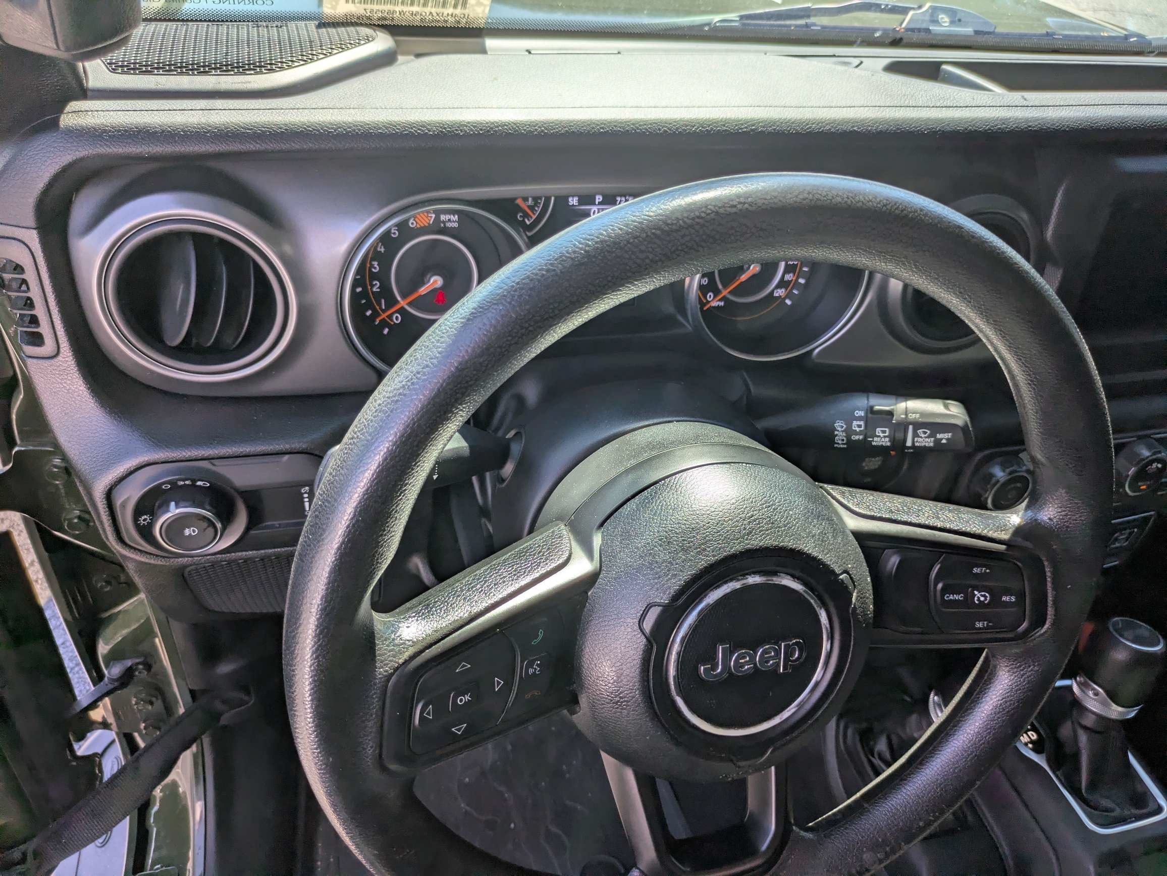 Used 2023 Green Jeep Sport image 13