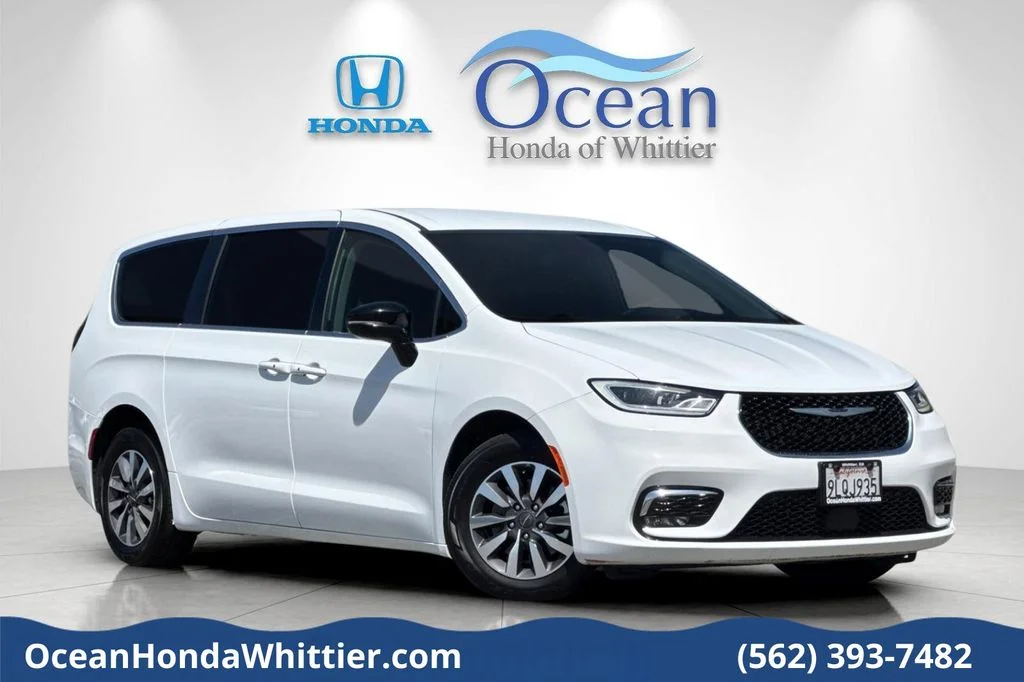 2024 Chrysler Pacifica