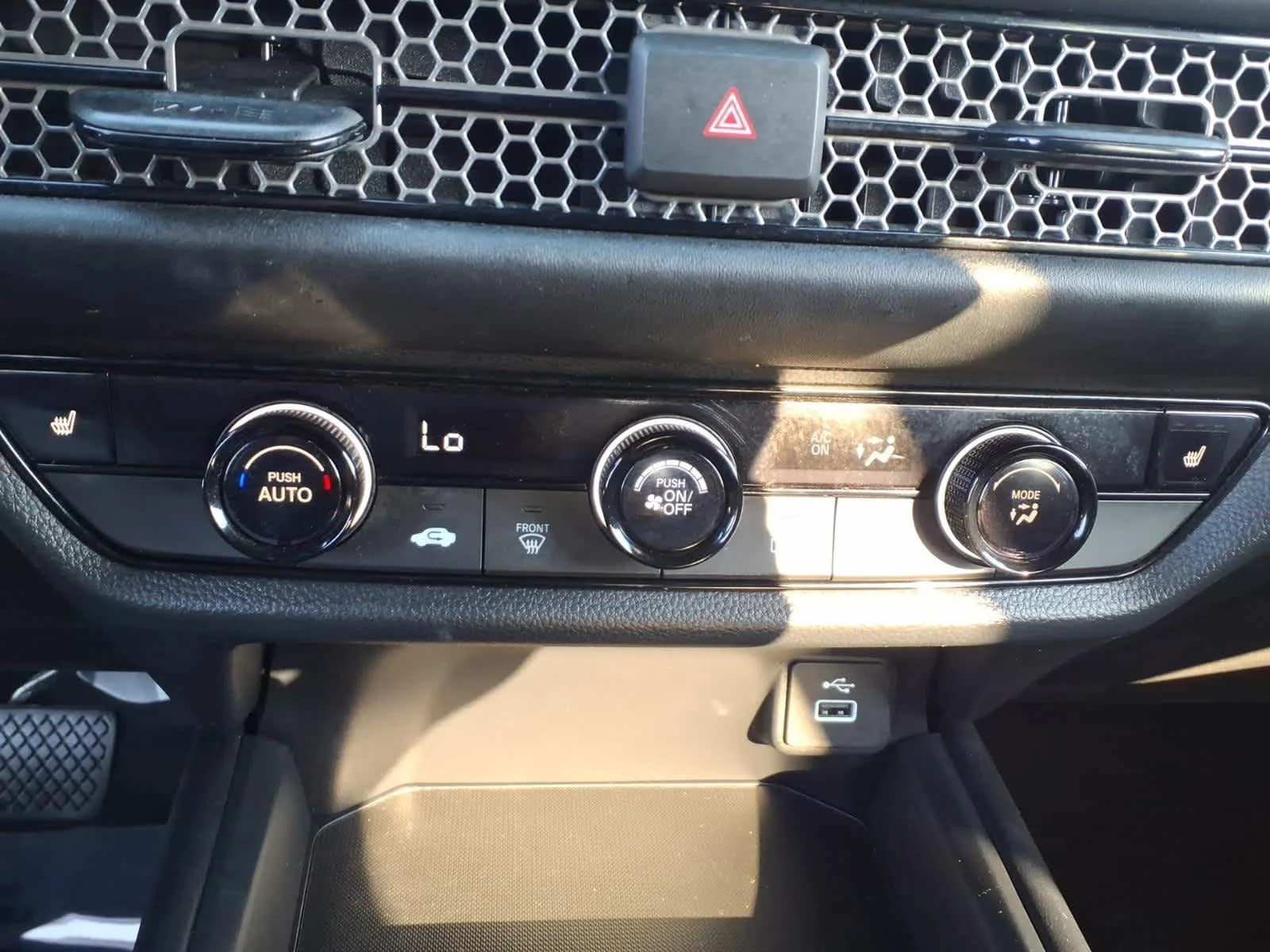 2025 Honda HR-V Sport - Photo 18