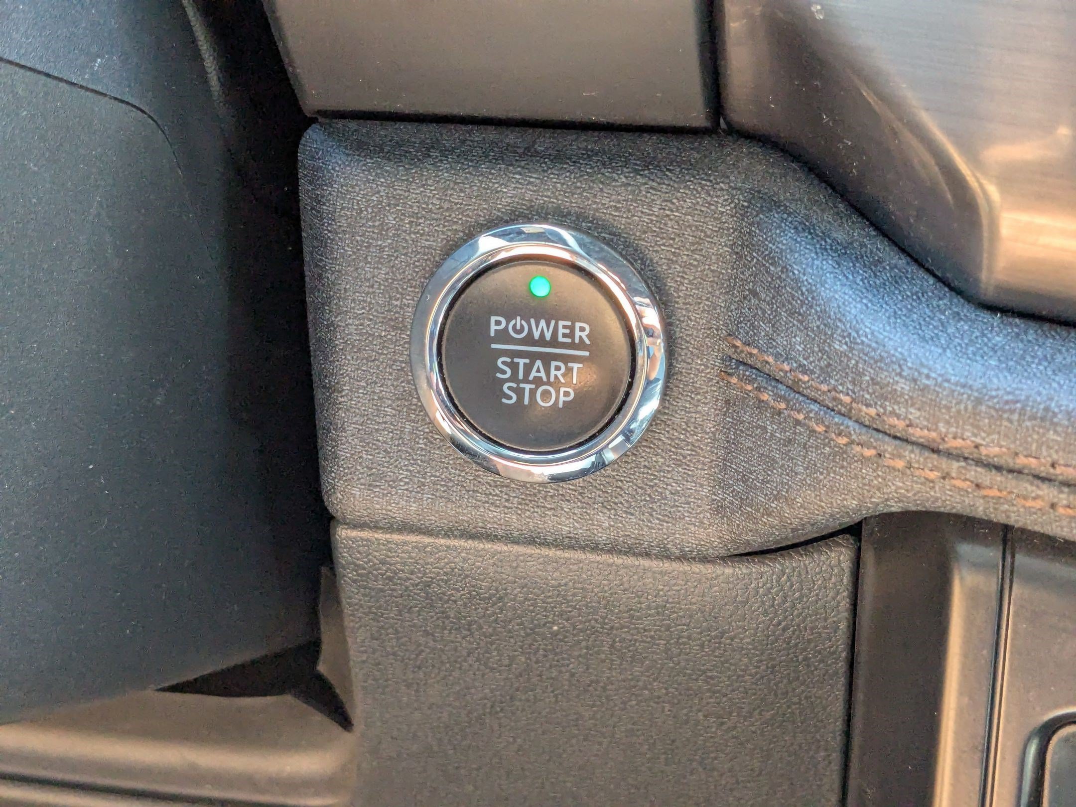 Used 2023 Azure Gray Metallic Ford LARIAT image 20
