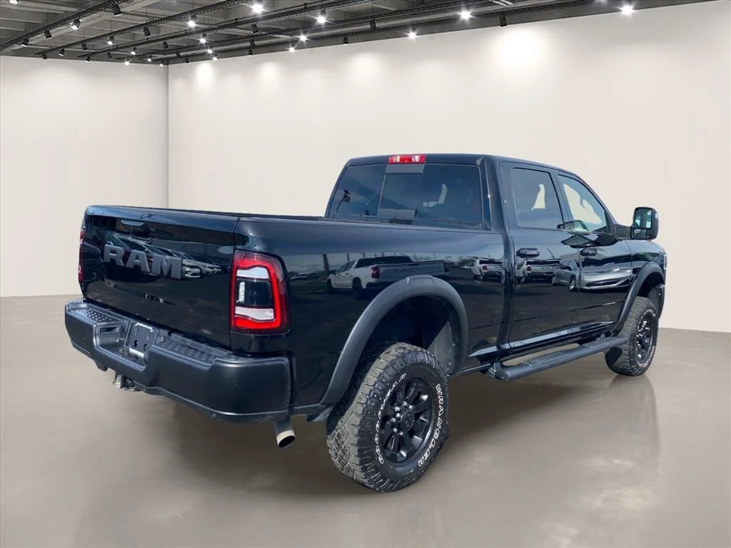Used 2024 Diamond Black Crystal Pearlcoat Ram Power Wagon image 7
