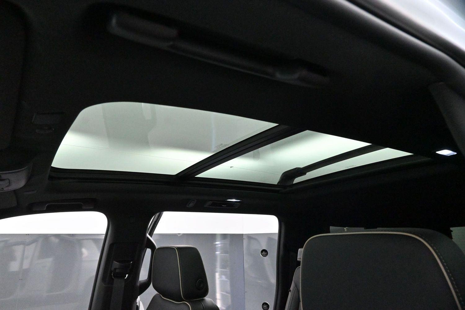 Used 2024 Summit White Chevrolet Premier image 30