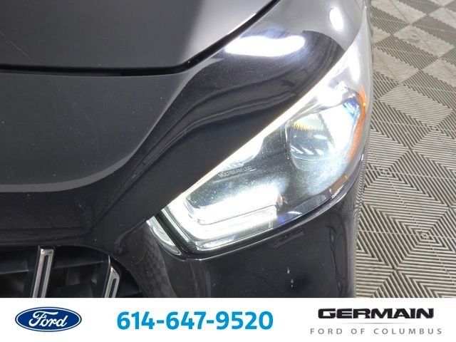 Used 2019  Mercedes-Benz Base image 15