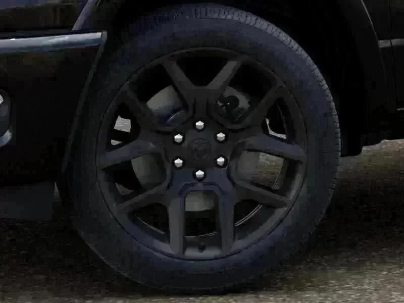 New 2026 Diamond Black Crystal Pearl-Coat Exterior Paint RAM Laramie Night Edition image 31