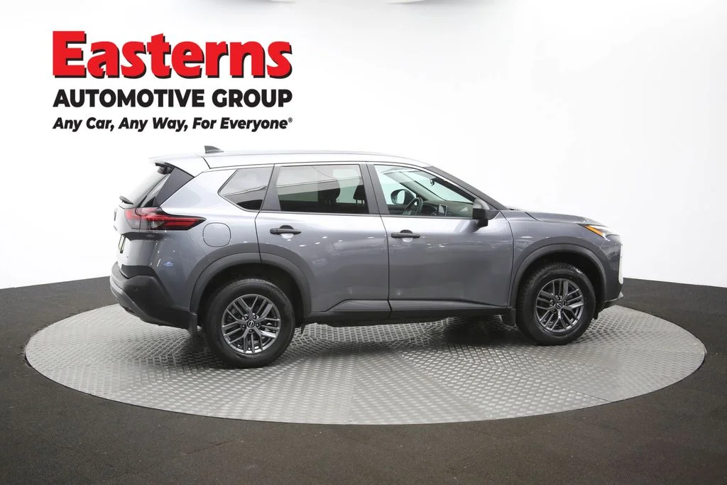 Used 2023 Gray Nissan S image 43