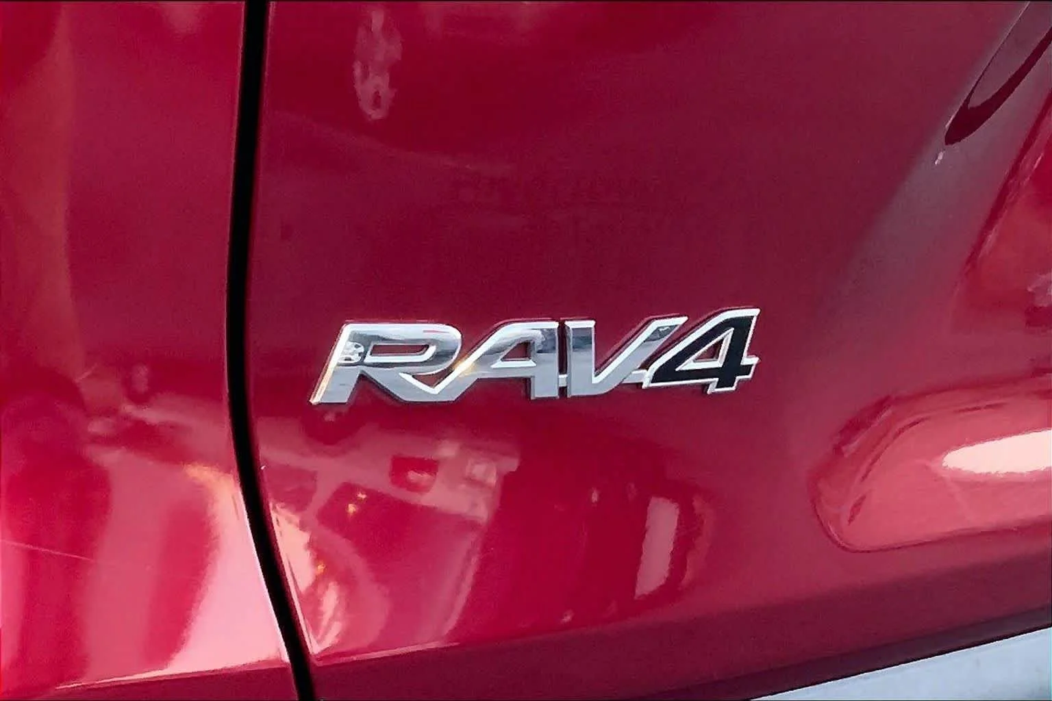 Used 2021 Ruby Flare Pearl Toyota XLE image 17