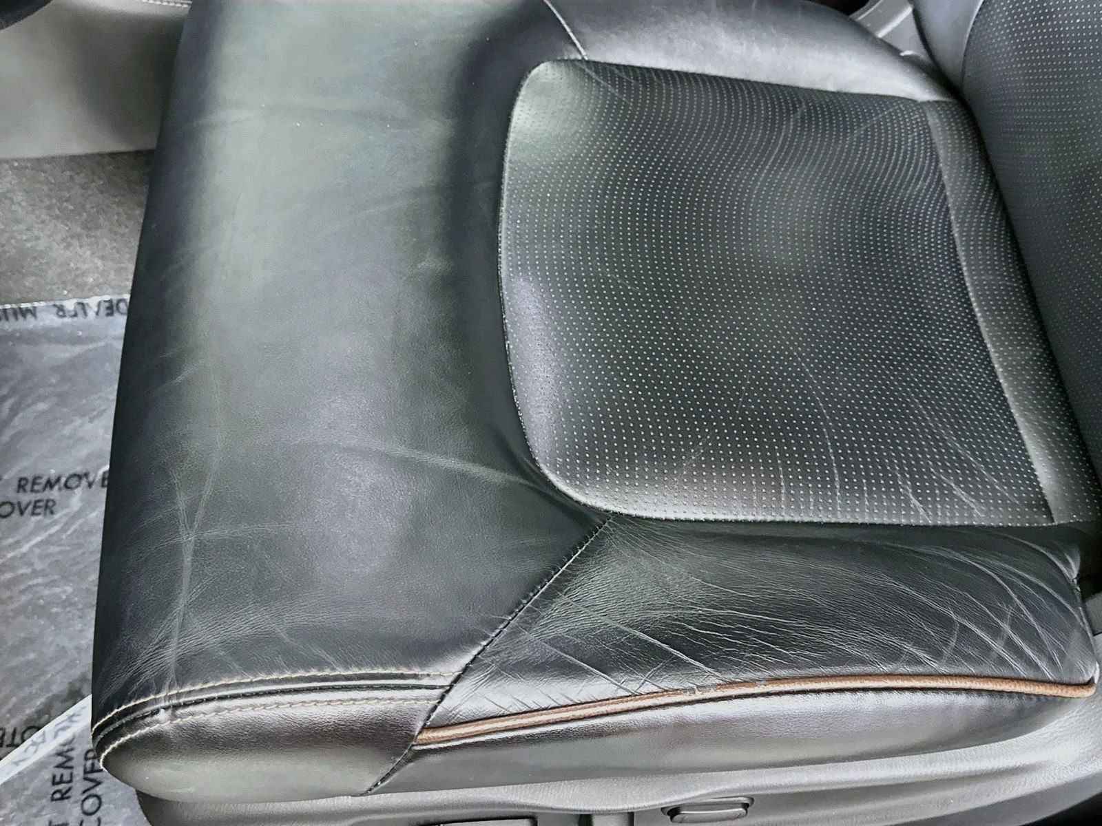 Used 2019 Gun Metallic Nissan SL image 20