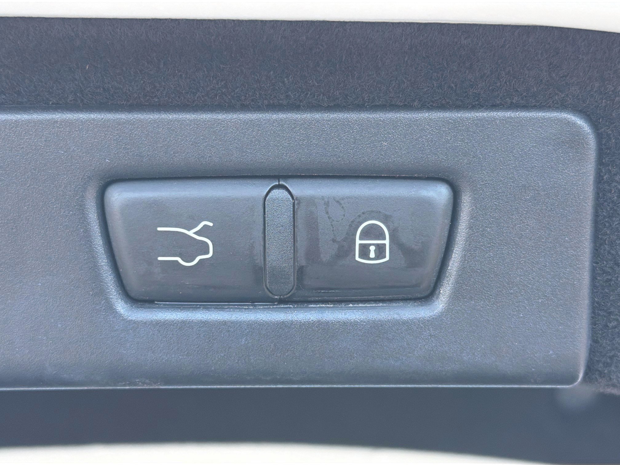 Used 2023  Maserati Modena image 13