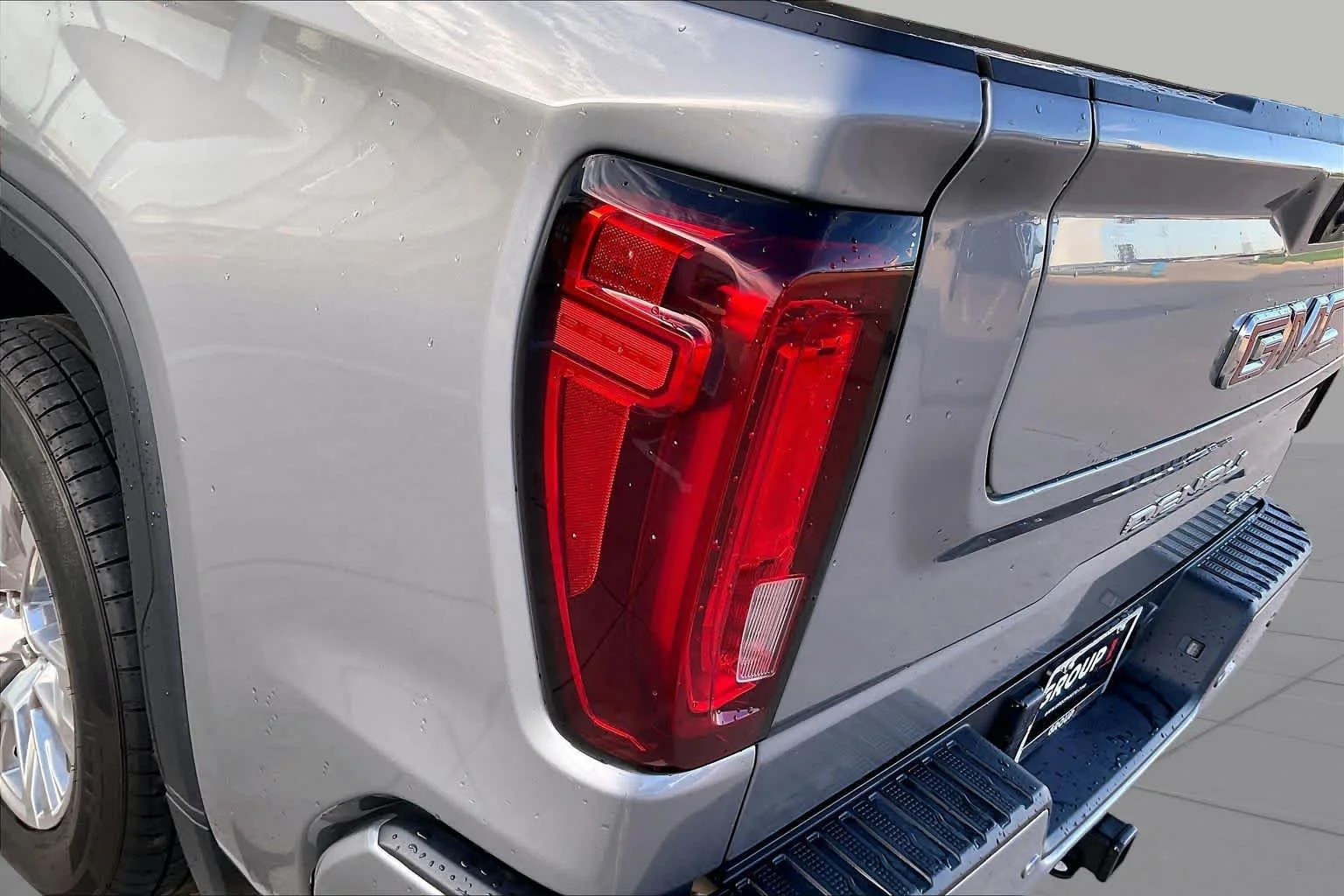 Used 2024 Sterling Metallic GMC Denali image 27