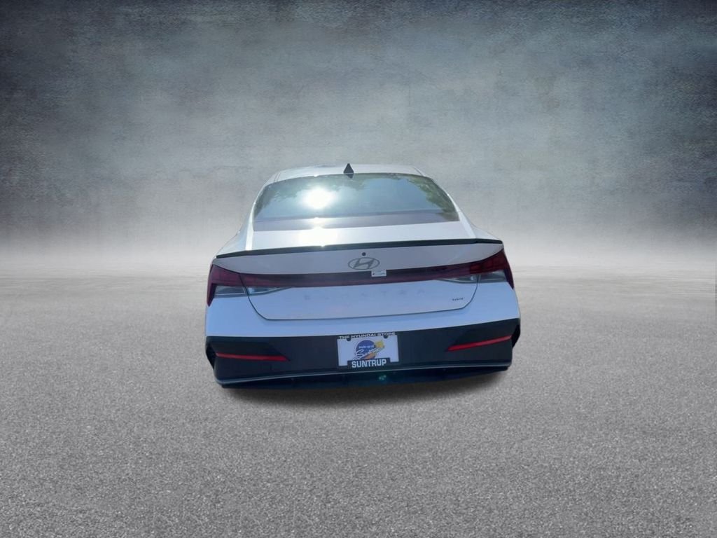 2025 Hyundai Elantra Blue - Photo 20