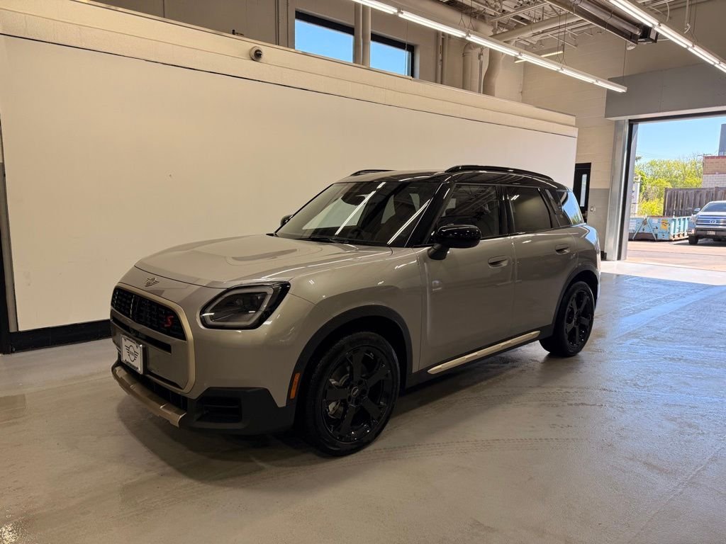 2027 MINI Countryman's photo