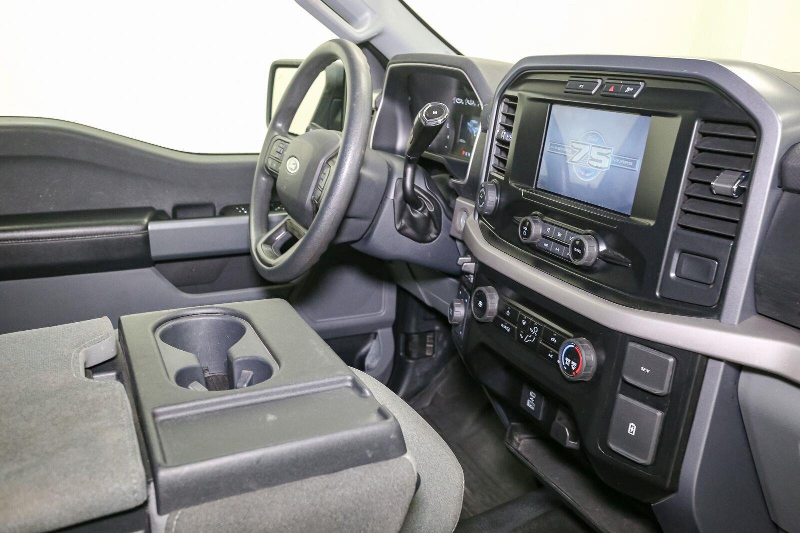 Used 2023 Oxford White Ford XLT image 17