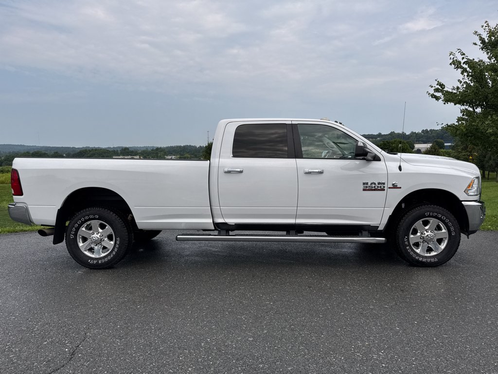 Used 2015 Bright White Clearcoat Ram Big Horn image 16