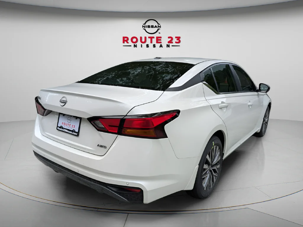 New 2026 White Nissan 2.5 SV image 5