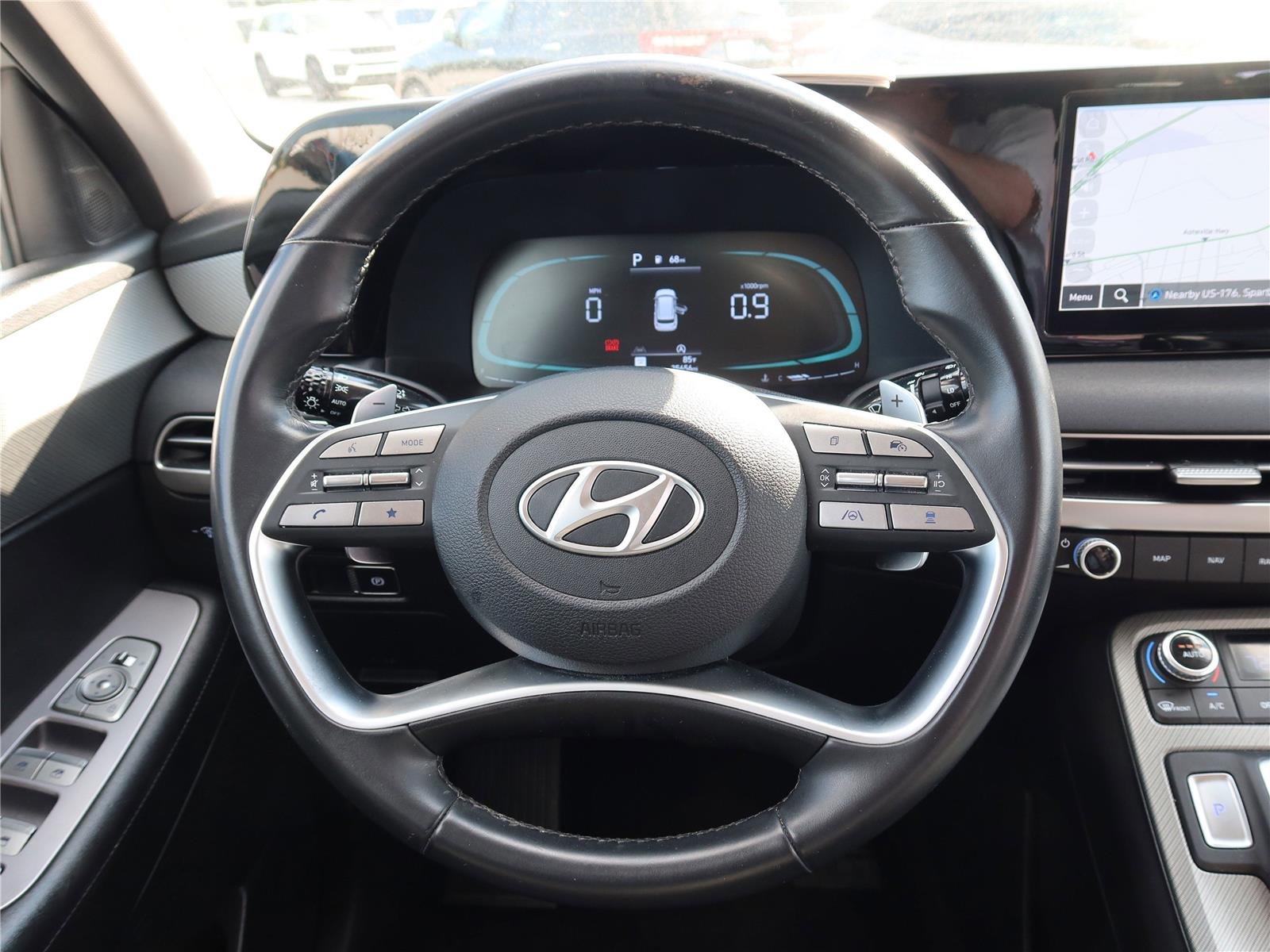 Used 2024 Typhoon Silver Hyundai SEL 7P image 7