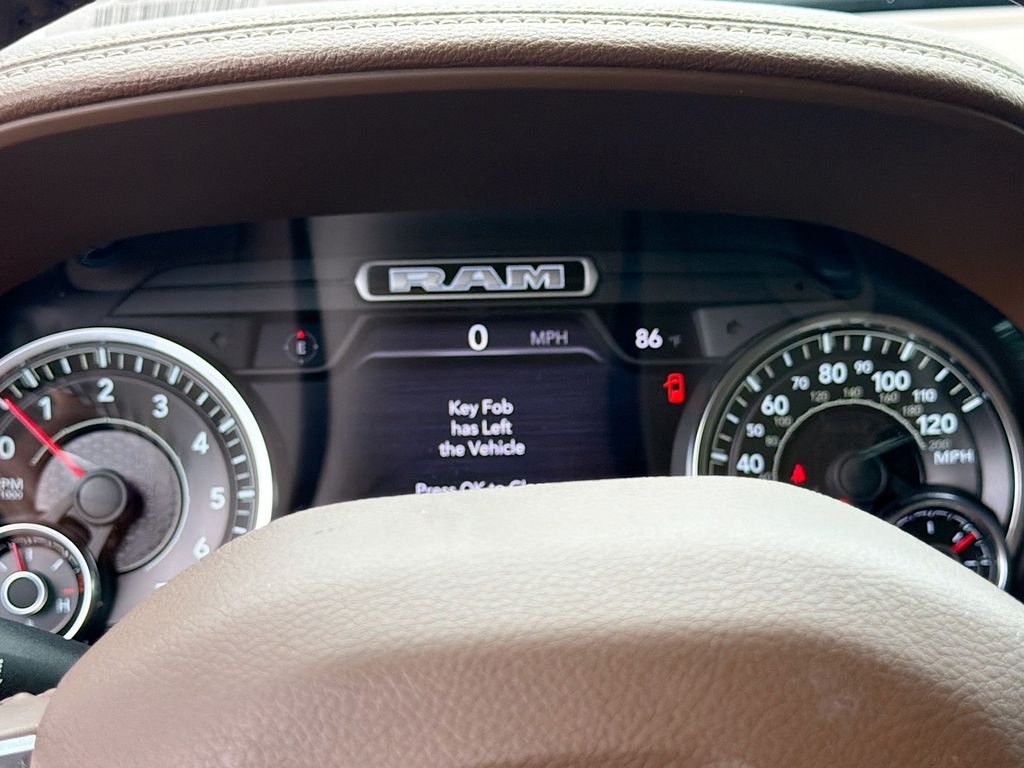 Used 2021 Blue Ram Laramie image 12