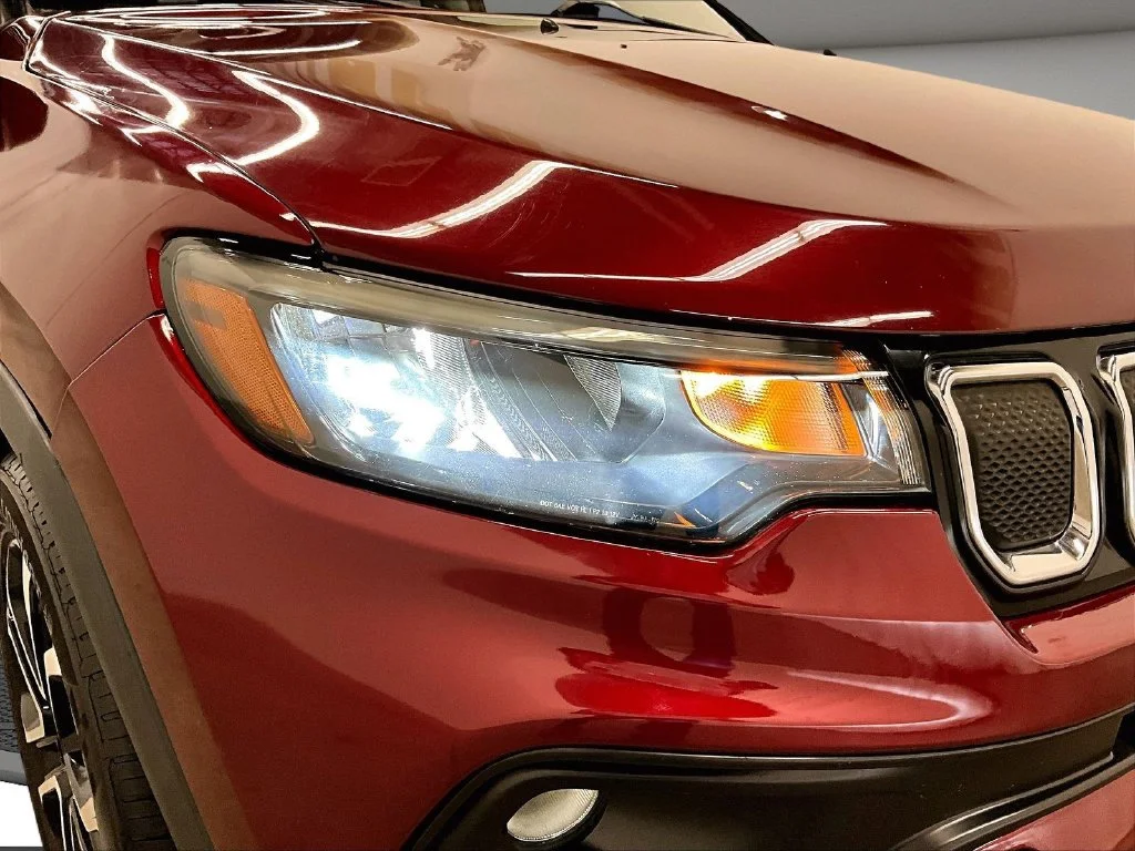 Used 2022 Red Jeep Limited image 31