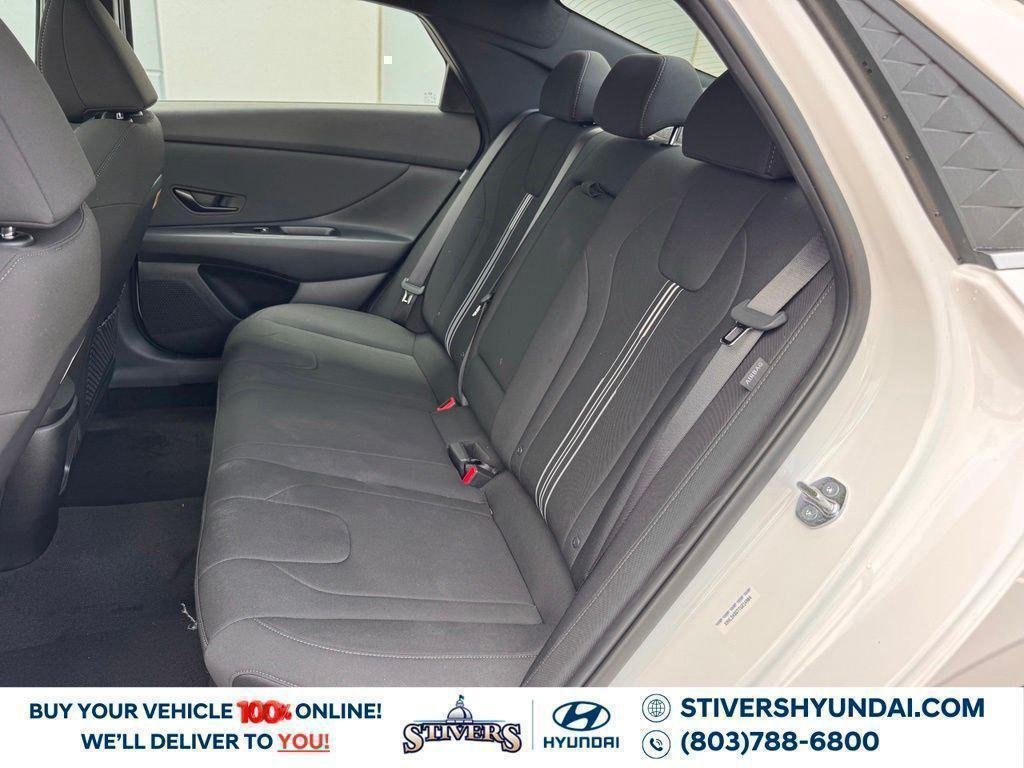 New 2026 White Hyundai SEL Sport image 21