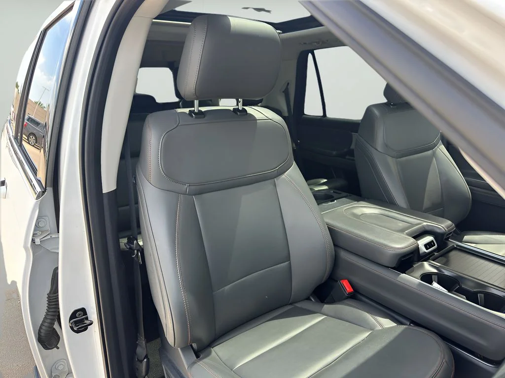 Used 2025 White Ford Active image 24