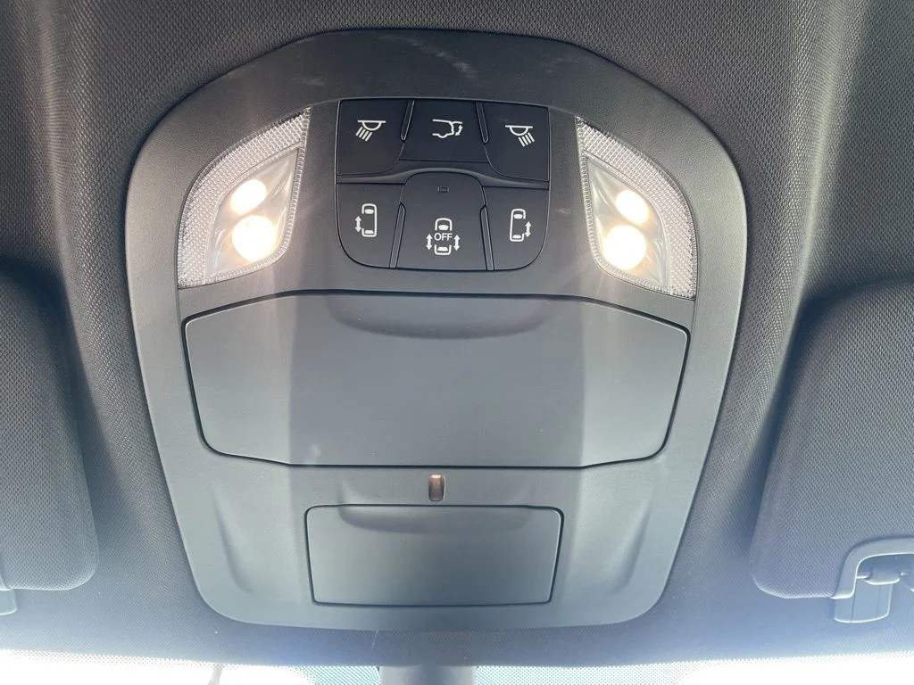 2026 Chrysler Pacifica Select - Photo 25