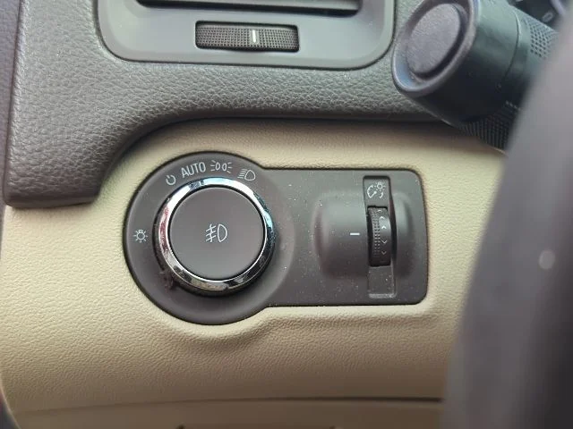 Used 2015 Red Buick Turbo image 22