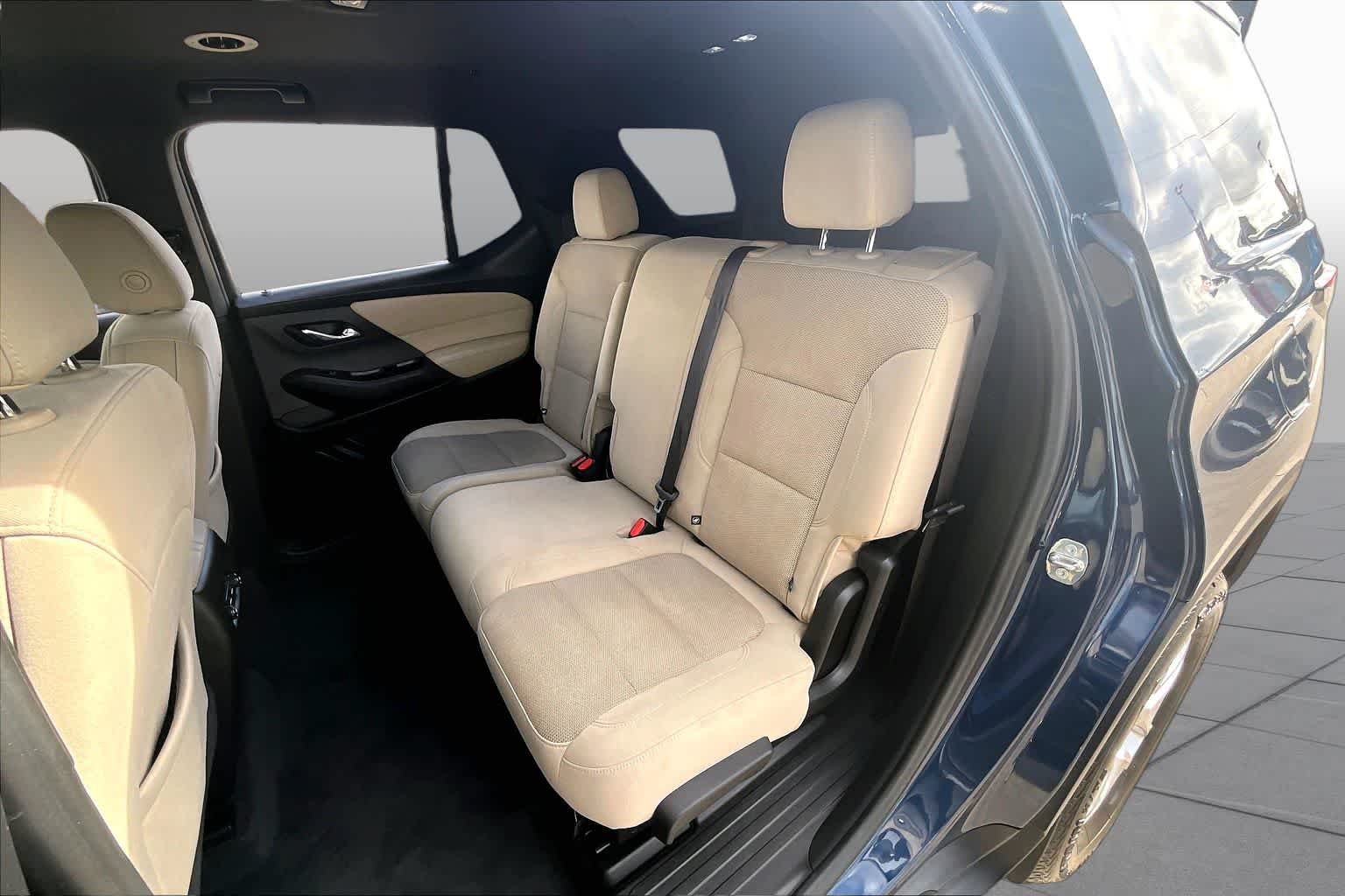 Used 2022 Northsky Blue Metallic Chevrolet LS image 21