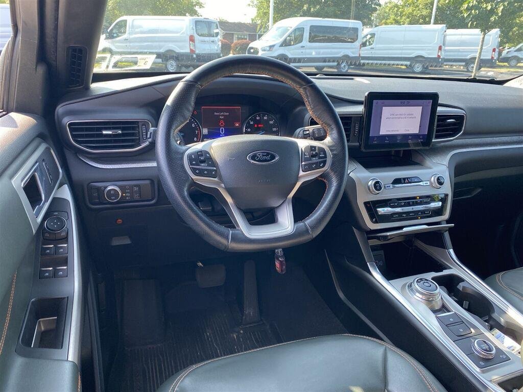 Used 2022 Star White Metallic Tri-Coat Ford Timberline image 3