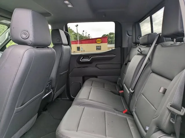 2026 GMC Sierra 1500 SLT - Photo 14
