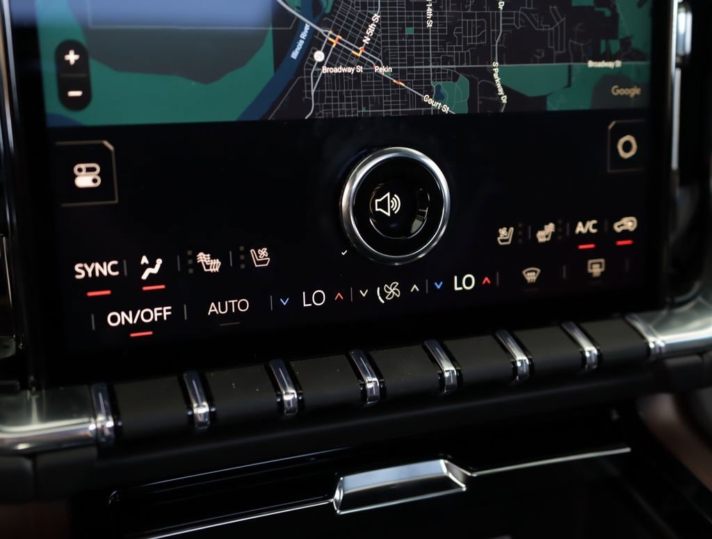 2026 GMC Yukon Denali - Photo 19