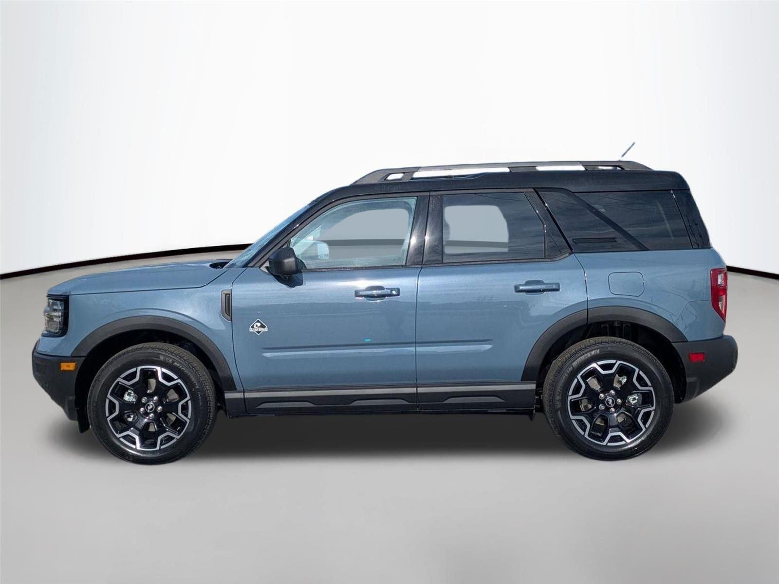 New 2025 Azure Gray Metallic Tri-Coat Ford Outer Banks® image 16