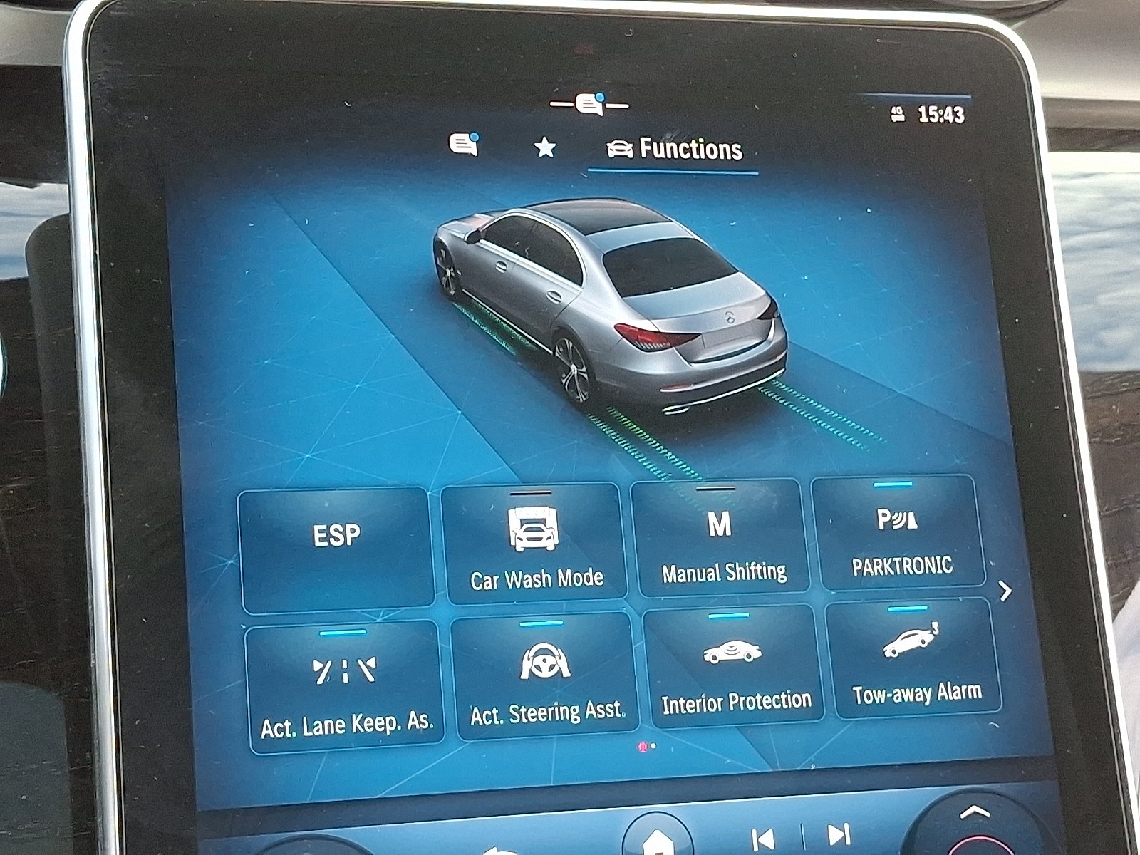 Certified Used 2023 Polar White - 149 Mercedes-Benz 4MATIC® Sedan image 25