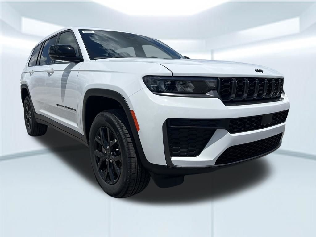 New 2026 Bright White Clearcoat Jeep Altitude image 3