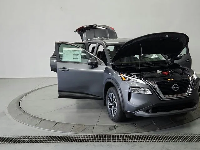 Used 2023 Gray Nissan SV image 16