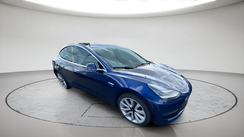Used 2020 Blue Tesla Long Range image 1